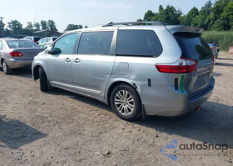 2017 Toyota Sienna Xle 8 Passenger из США, поврежденный, VIN 5TDYZ3DC8HS861398